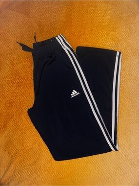 Adidas men’s track pants size Small